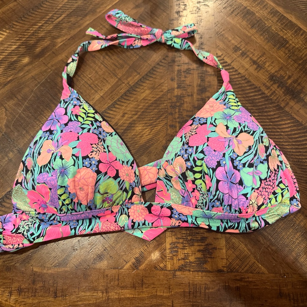 Victoria’s Secret swim top
